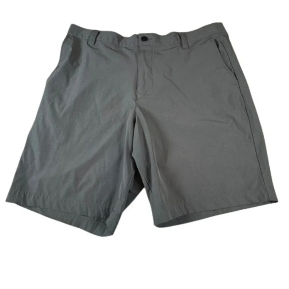 Banana Republic Men's Gray Lightweight Flat Front Chino Shorts 38 Inseam 9